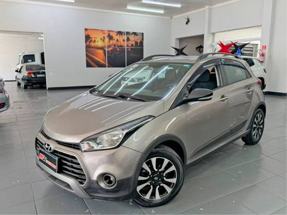 HYUNDAI HB20X 1.6 16V STYLE FLEX 4P AUTOMÁTICO